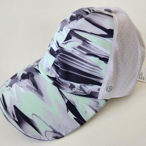 NWT LULULEMON PGM1 Grey Multi LTWT Adjustable Women's F&F Run Hat Ventilated OS